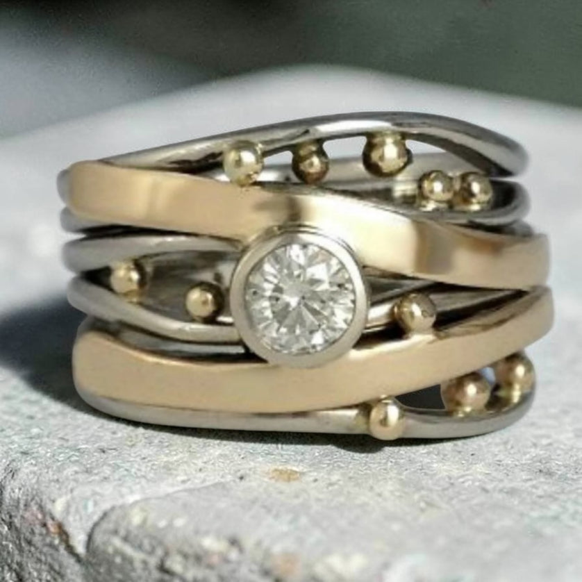 Vintage Goldring mit Zirkonia – Royal Design