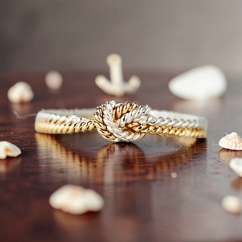 Einzigartiger Gold- & Silberring mit Knoten